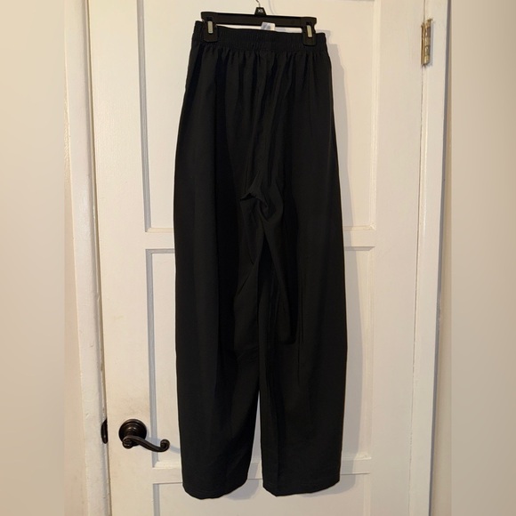 Women Reeboks Training Black Pants XS - Picture 4 of 4